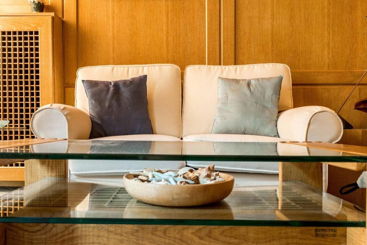 Joivy Charming Apt With Terrace In The Very Heart Of Milan Luaran gambar