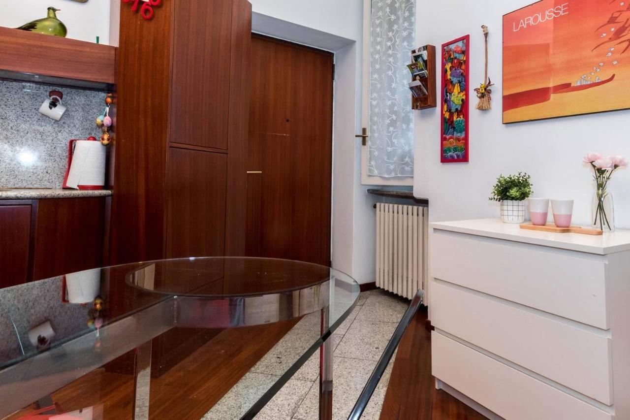 Joivy Charming Apt With Terrace In The Very Heart Of Milan Luaran gambar